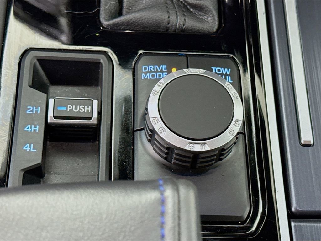 Certified 2024 Toyota Sequoia Platinum AWD/4WD image 12