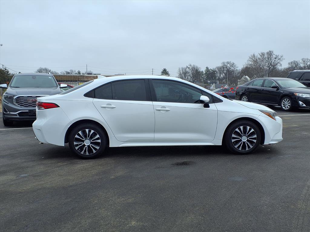 Used 2022 Toyota Corolla LE image 30