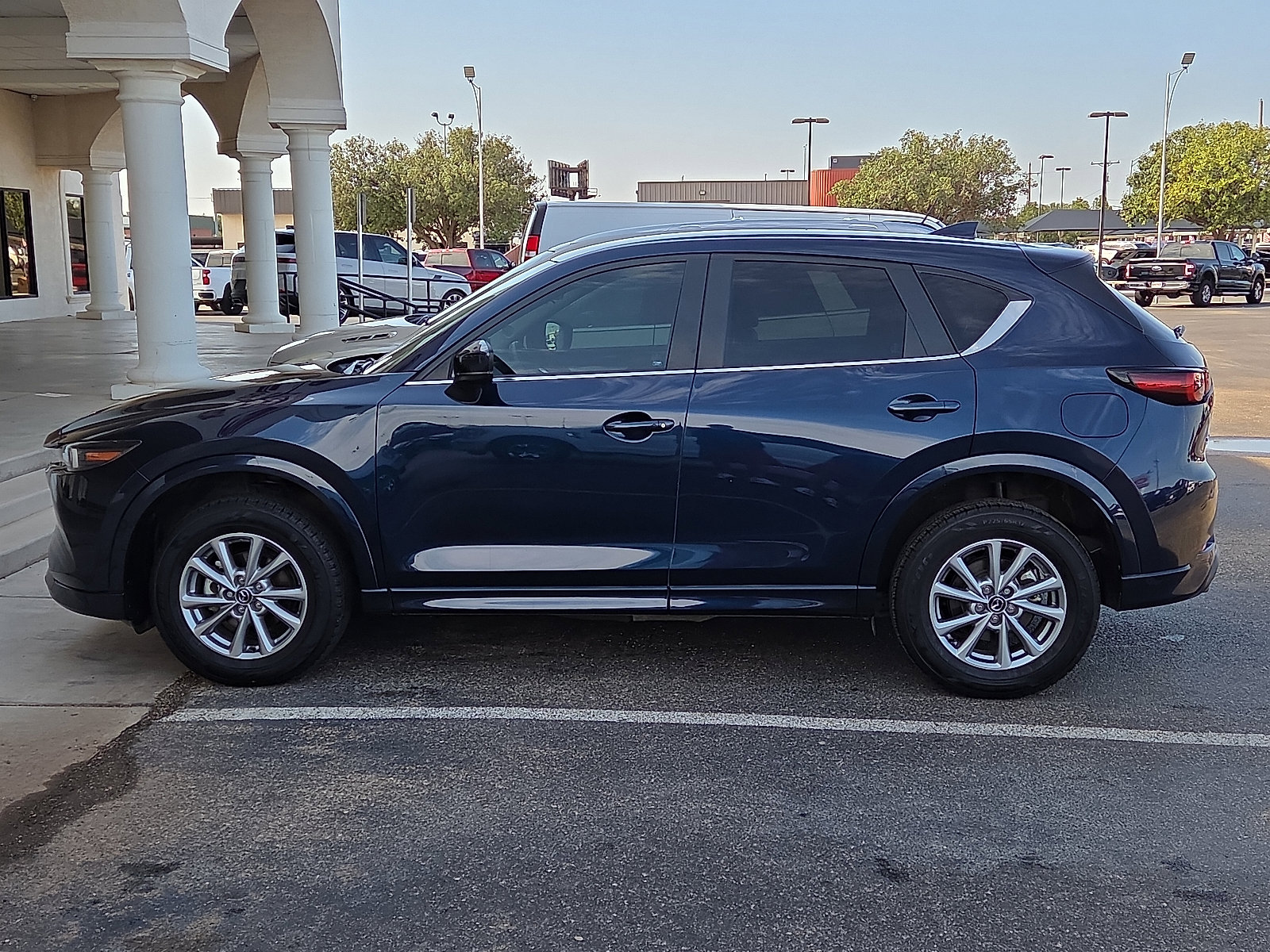 Used 2024 MAZDA CX-5 AWD 2.5 S w/ Select Package image 2