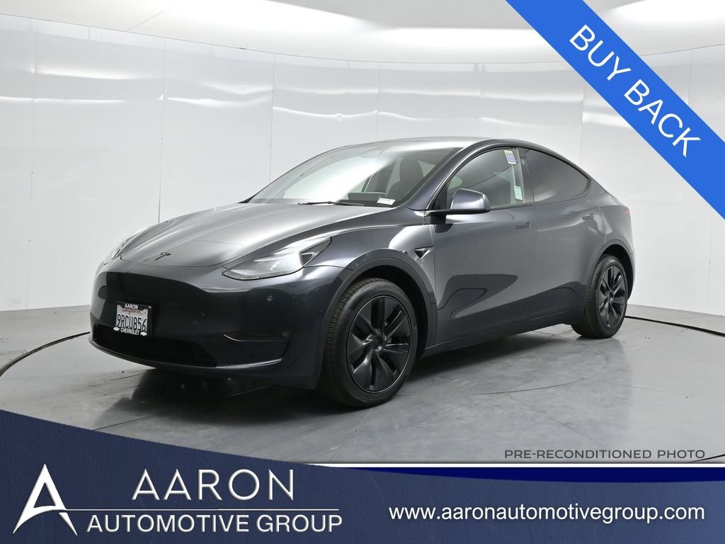 Used 2025 Tesla Model Y Long Range image 1