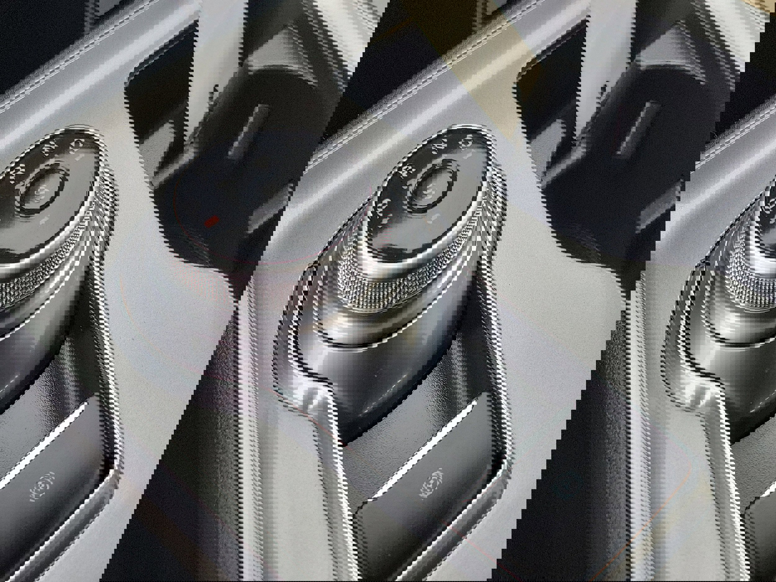 Used 2024 Ford Edge SEL w/ Convenience Package image 32