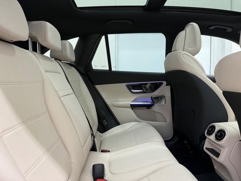 New 2026 Mercedes-Benz GLC 300 4MATIC image 5