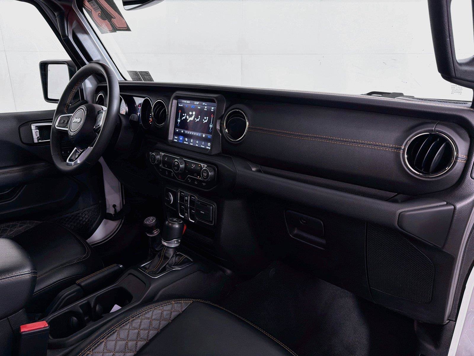 Used 2023 Jeep Gladiator Overland AWD/4WD image 31