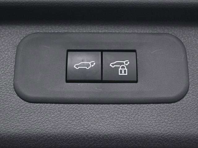 Certified 2024 Toyota Grand Highlander Platinum AWD/4WD image 35