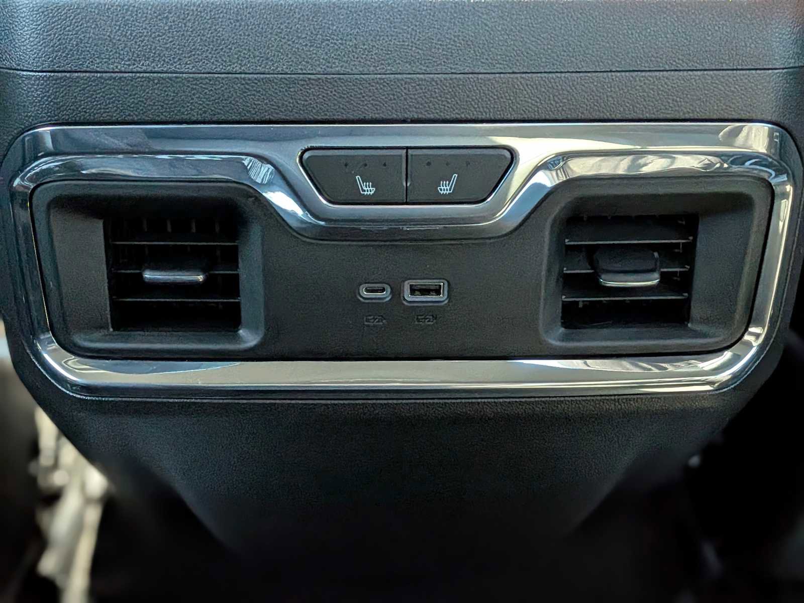 Used 2023 GMC Sierra 1500 Denali AWD/4WD image 26