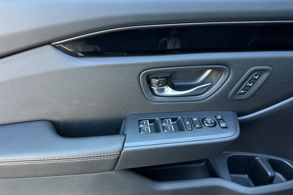 New 2026 Honda Pilot TrailSport image 11
