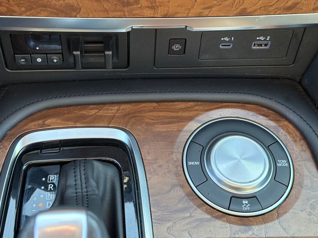 Used 2024 Nissan Armada SL w/ Captain's Chairs Package RWD image 31