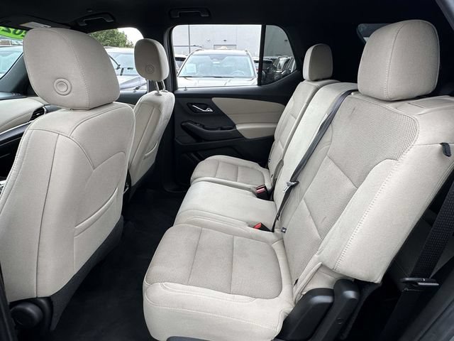 Certified 2023 Chevrolet Traverse LS FWD image 19