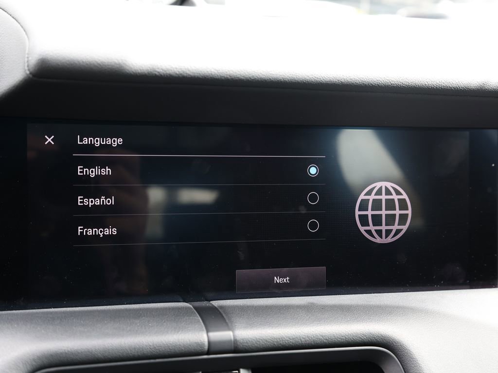 Used 2020 Porsche Taycan 4S w/ Premium Package image 30