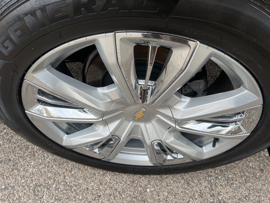 Used 2021 Chevrolet Suburban High Country AWD/4WD image 44