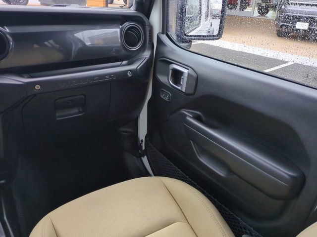 Used 2020 Jeep Wrangler Unlimited Sport image 16