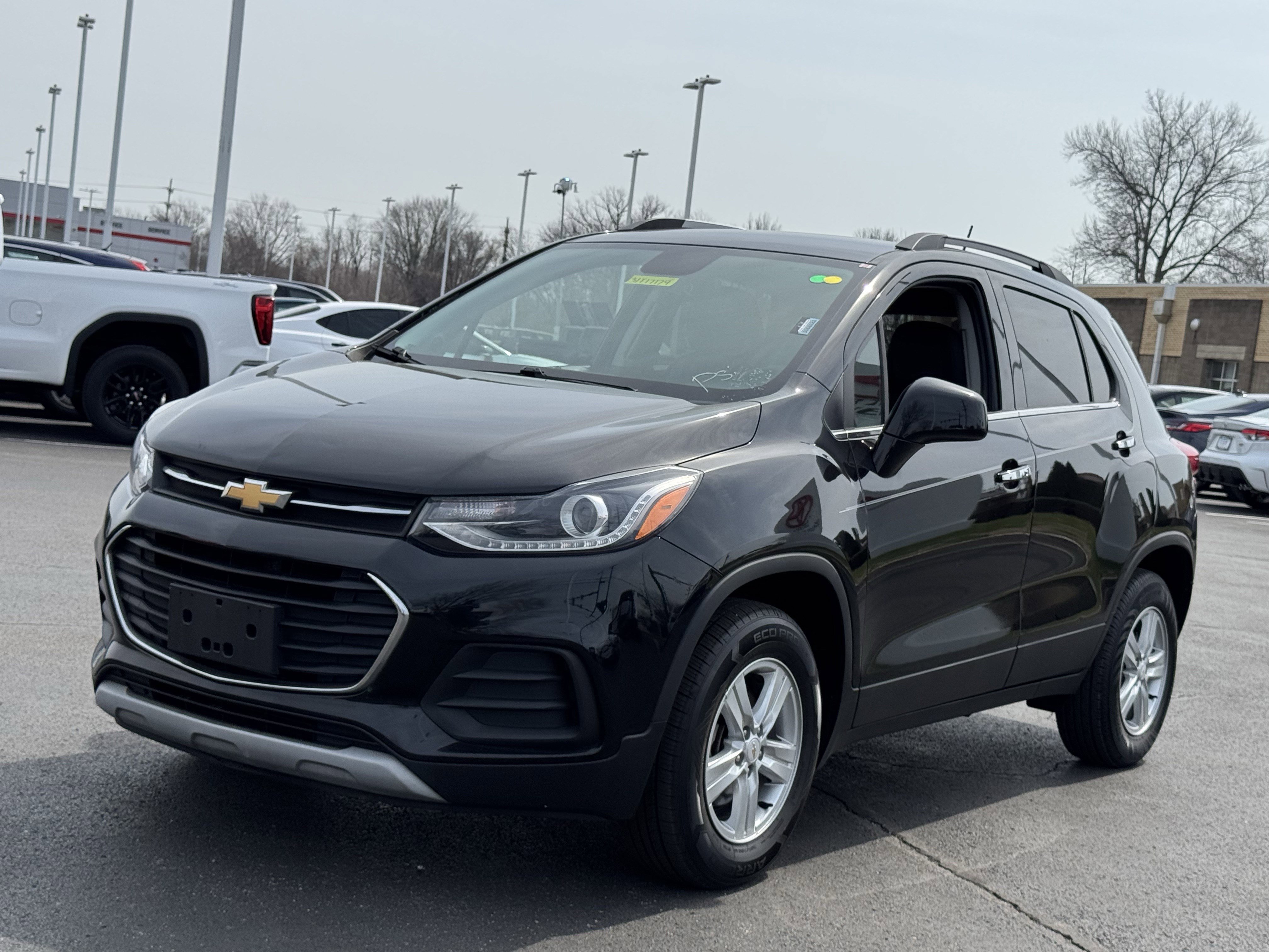 Used 2019 Chevrolet Trax LT w/ LT Convenience Package image 11