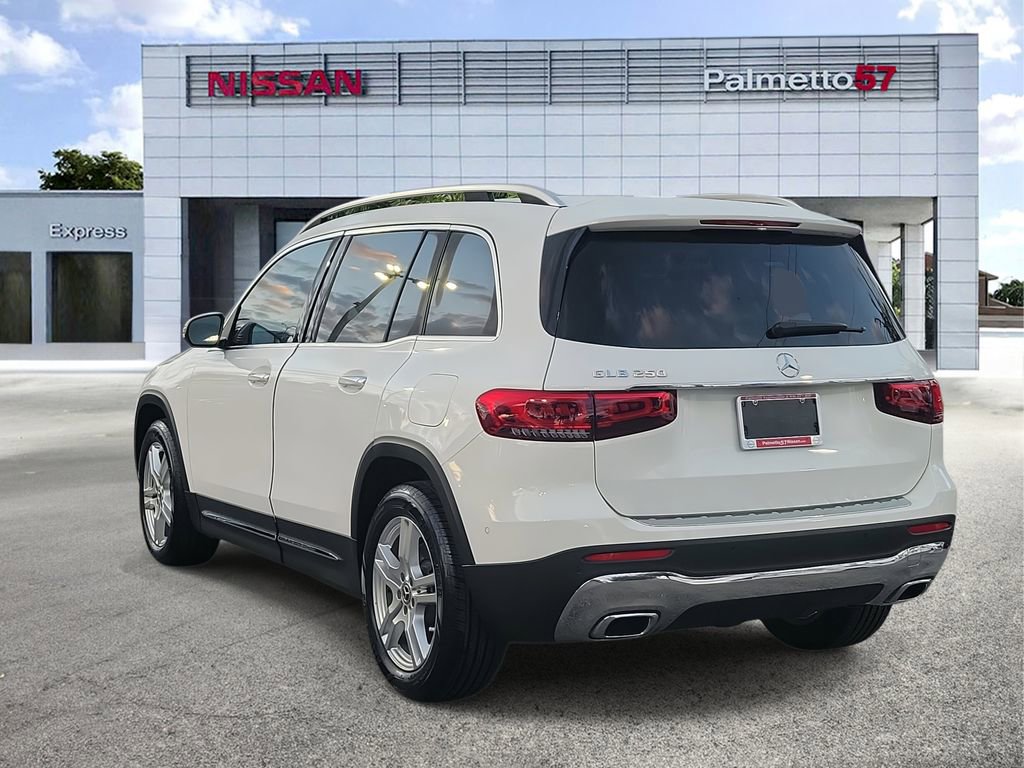 Used 2021 Mercedes-Benz GLB 250 image 4