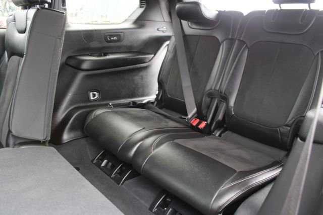 Used 2024 Jeep Grand Cherokee L Laredo image 45