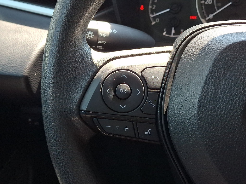 Used 2022 Toyota Corolla LE FWD image 20