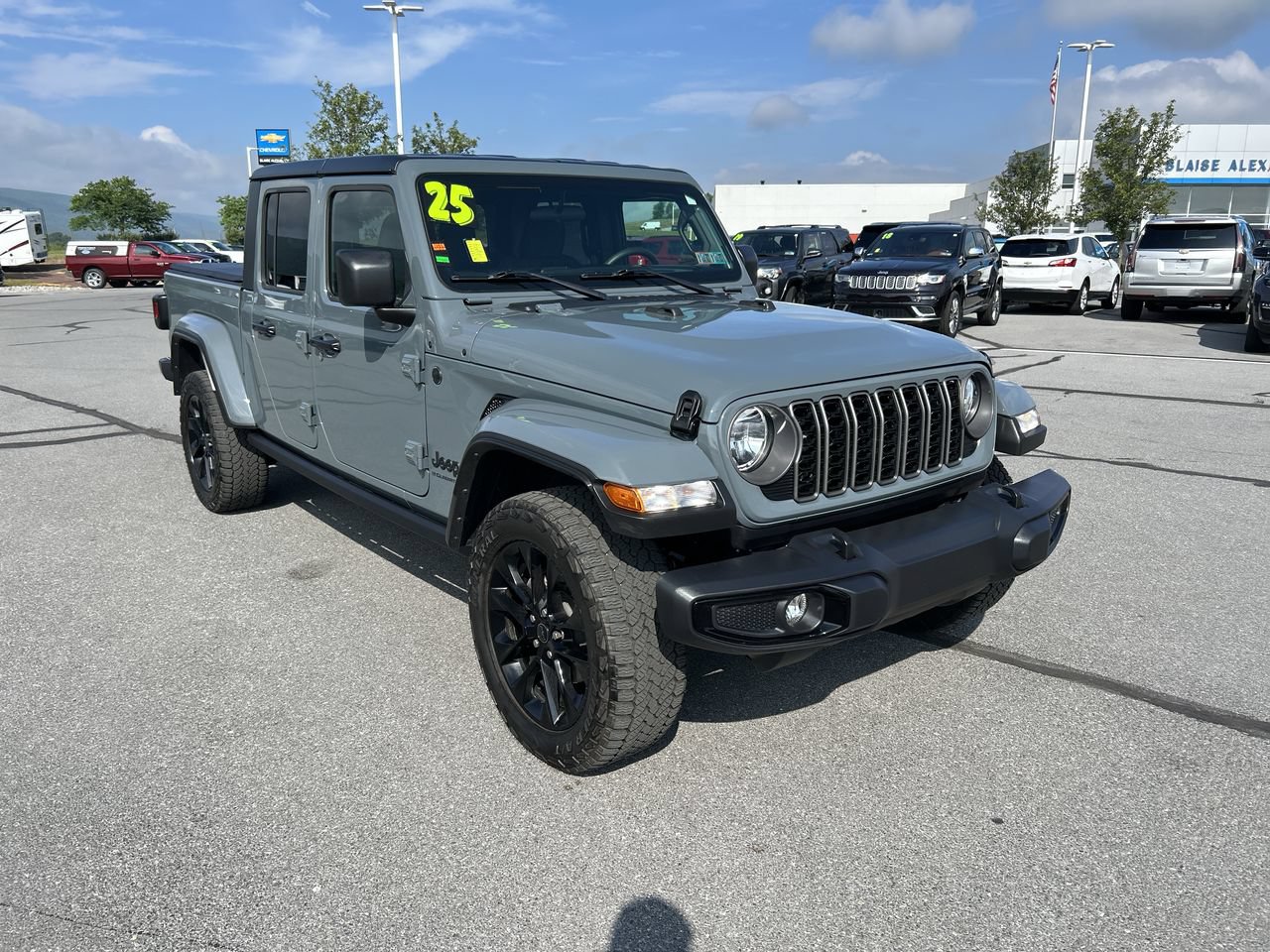 Used 2025 Jeep Gladiator Sport
