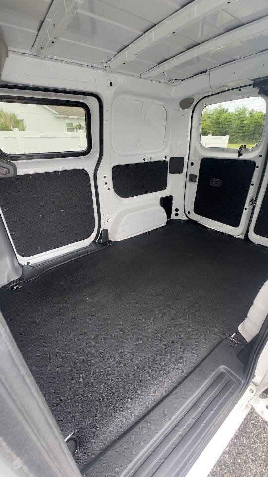 Used 2017 Nissan NV200 SV w/ Back Door Glass Package image 13
