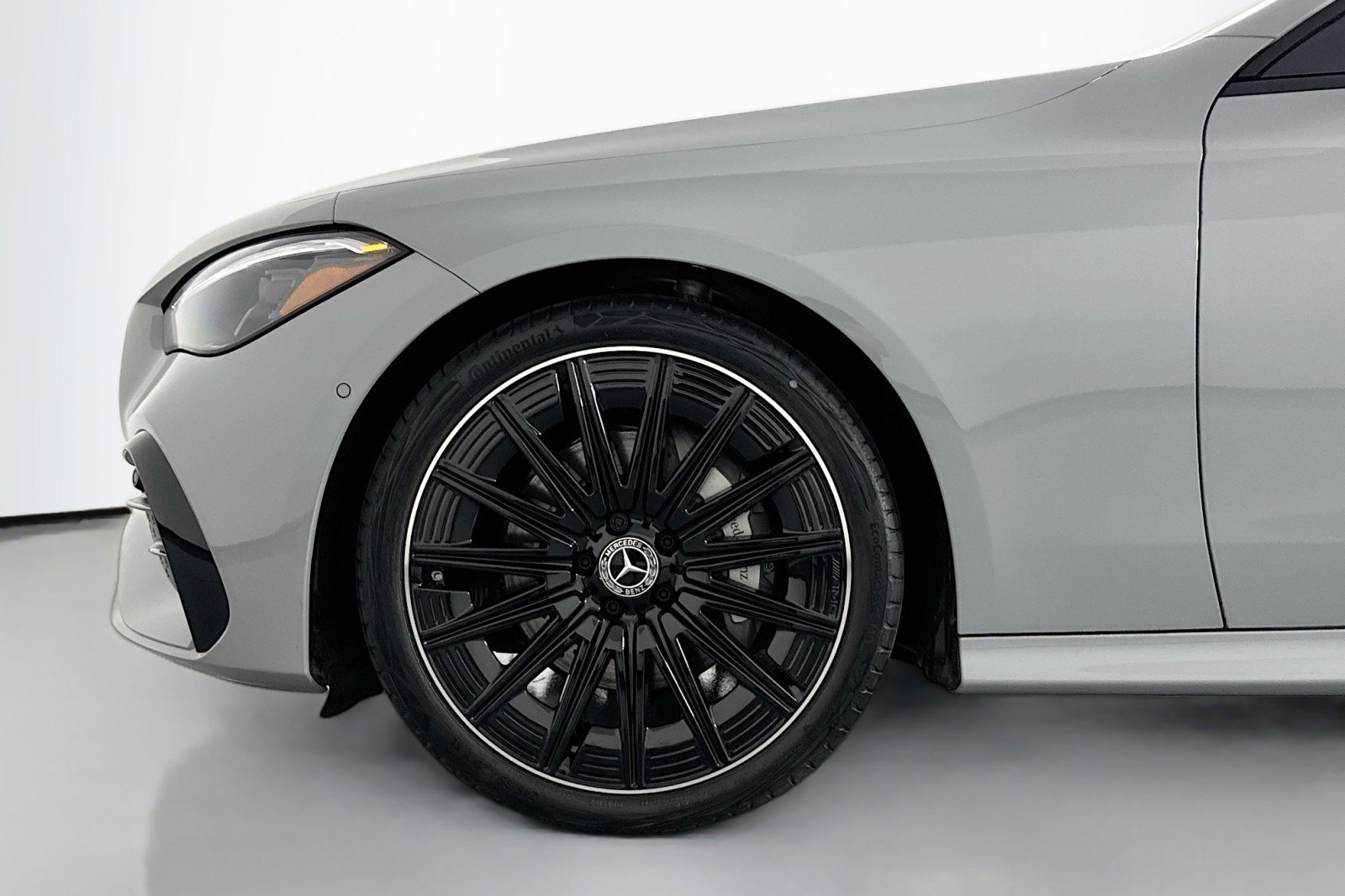 New 2026 Mercedes-Benz CLE 300 4MATIC Coupe image 9