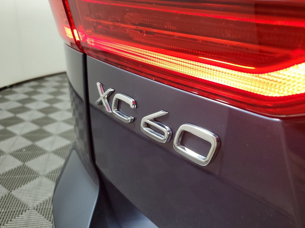 Used 2021 Volvo XC60 T5 Inscription FWD image 8