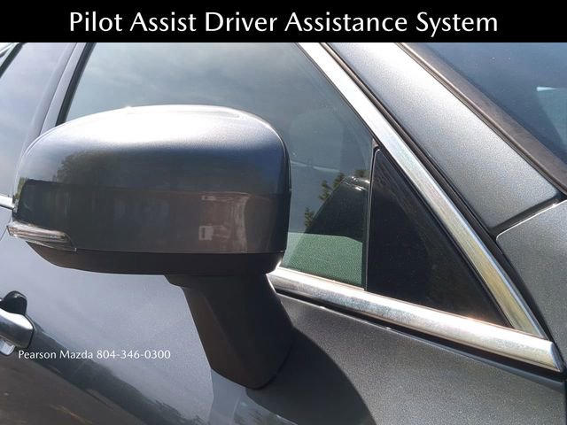 Used 2018 Volvo XC60 T6 Momentum w/ Convenience Package image 13