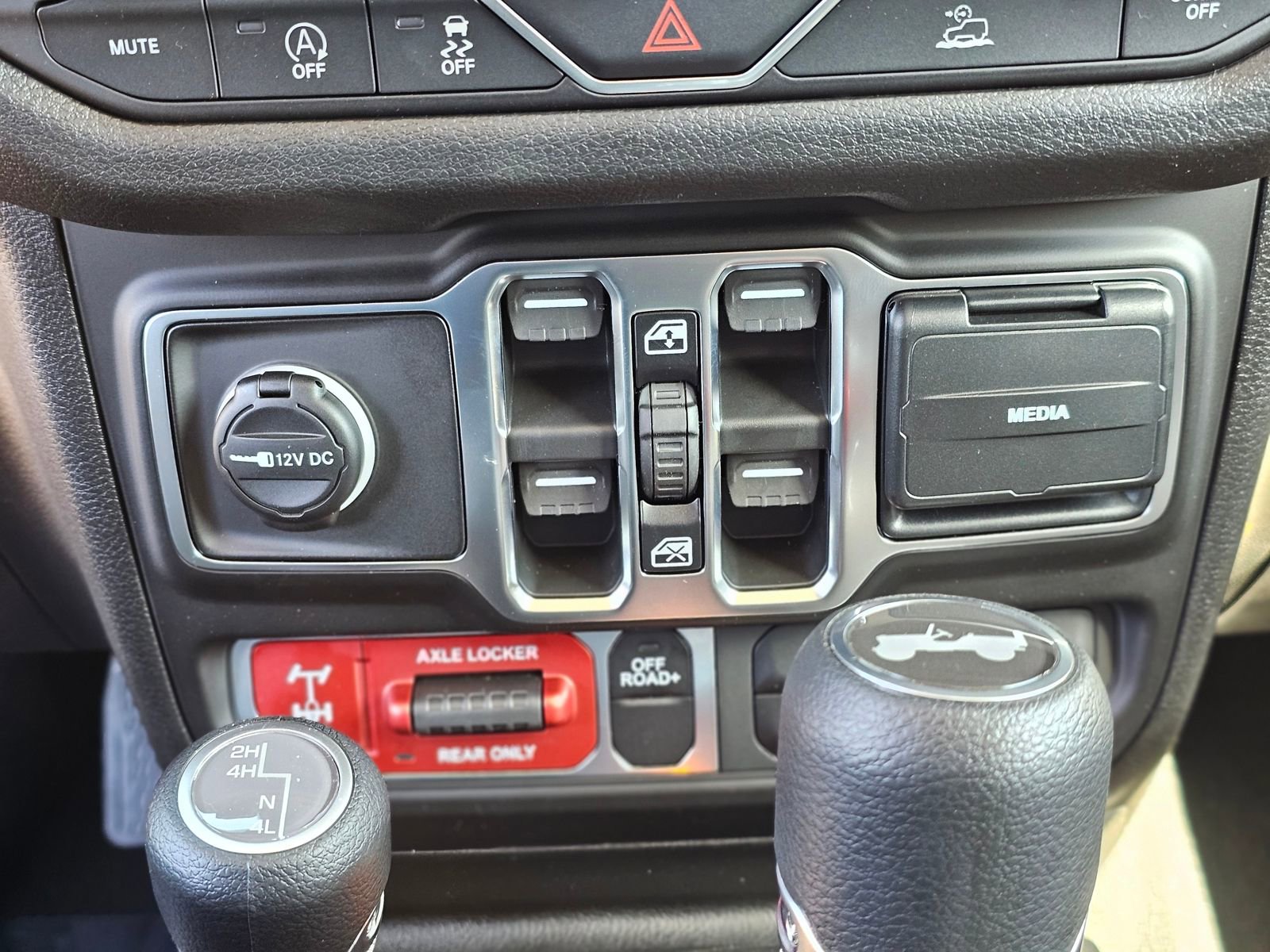 New 2026 Jeep Wrangler Unlimited Sport AWD/4WD image 15