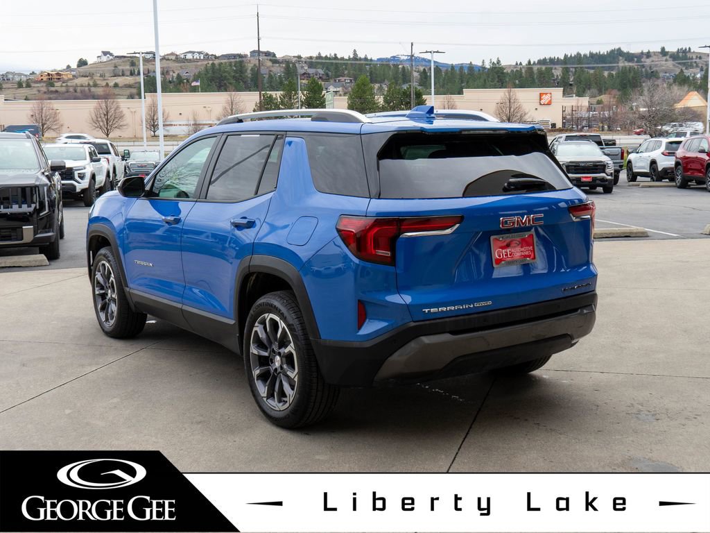 Used 2026 GMC Terrain Elevation w/ Elevation Premium Package image 5