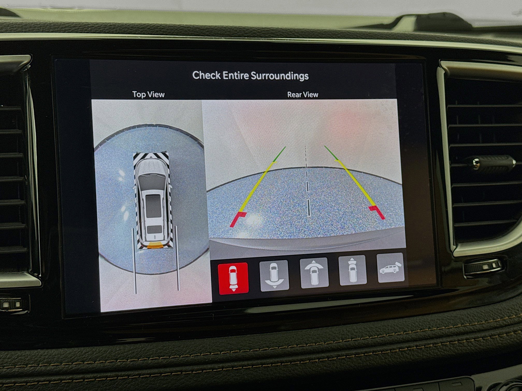 Used 2022 Chrysler Pacifica Pinnacle image 14