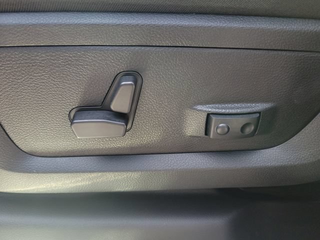 New 2026 RAM 2500 Limited AWD/4WD image 14