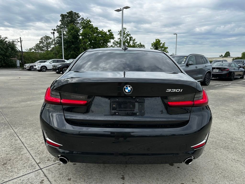 Used 2019 BMW 330i Sedan w/ Premium Package image 3