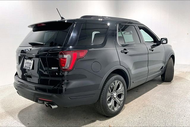 Used 2018 Ford Explorer Sport w/ Equipment Group 401A image 5