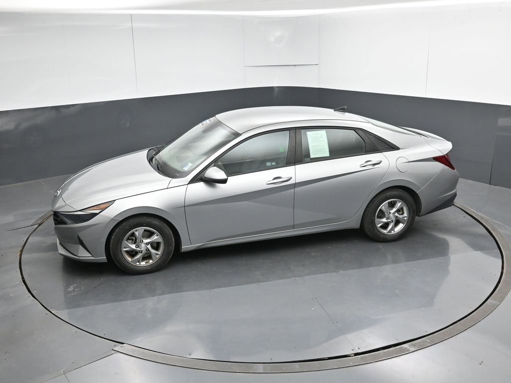 Used 2021 Hyundai Elantra SE FWD image 47