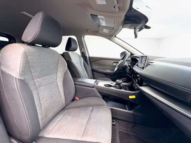 Used 2022 Nissan Rogue SV FWD image 30