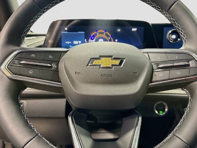 New 2027 Chevrolet Traverse LT w/ LPO, Floor Liner Package FWD image 13