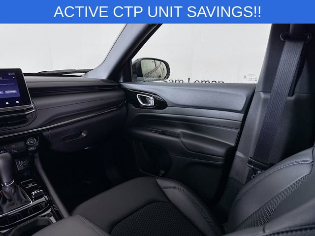 New 2026 Jeep Compass Latitude image 21