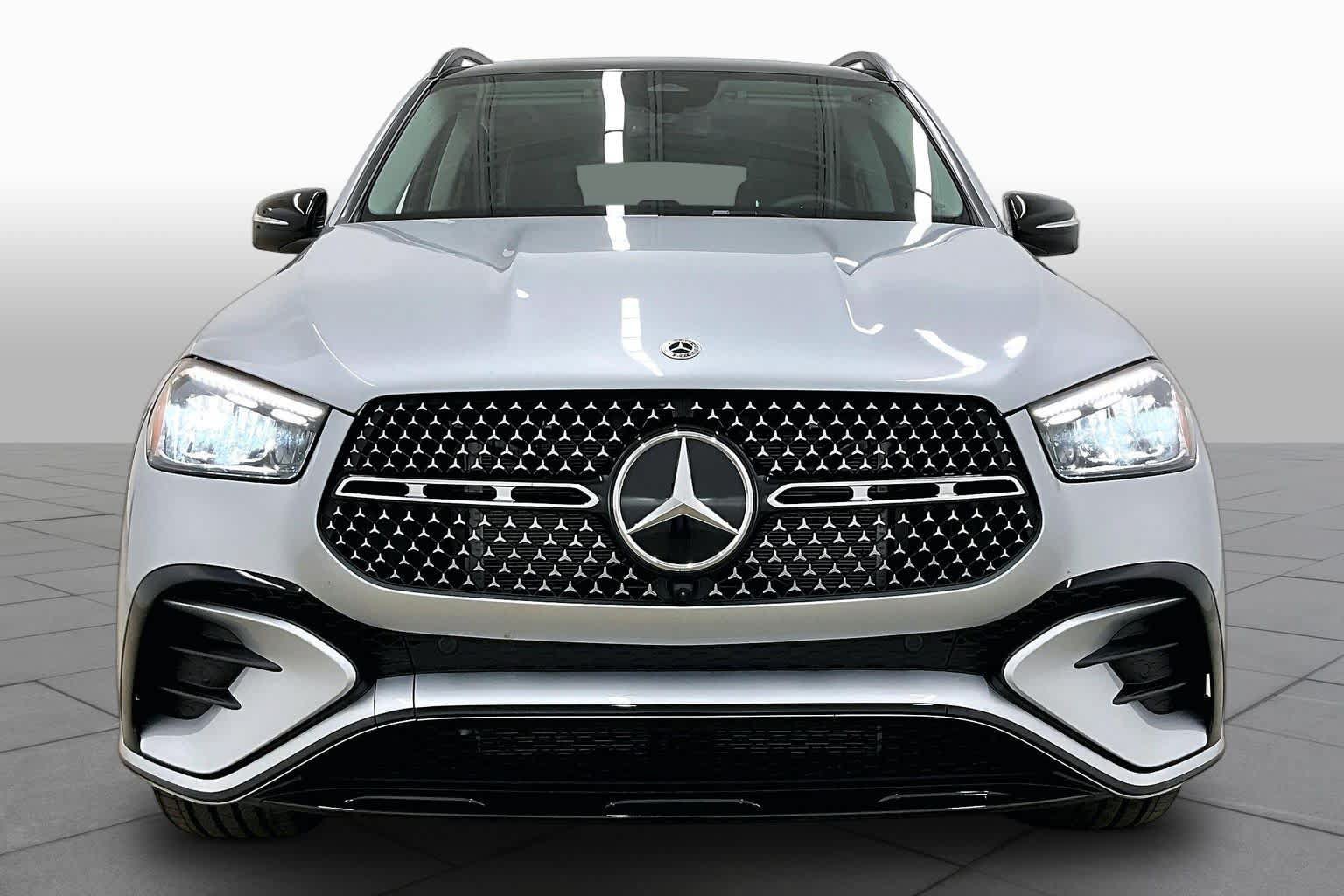 Used 2026 Mercedes-Benz GLE 450e 4MATIC image 4