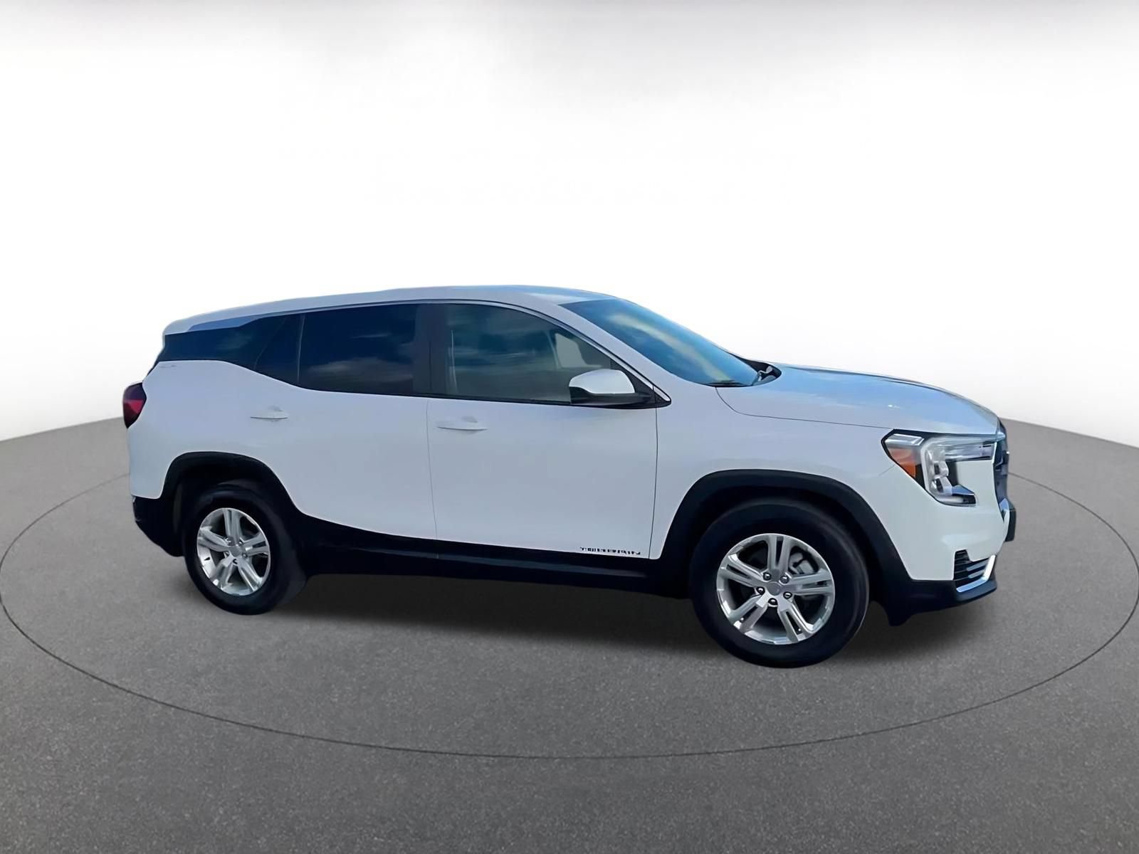 Used 2024 GMC Terrain SLE FWD video 2