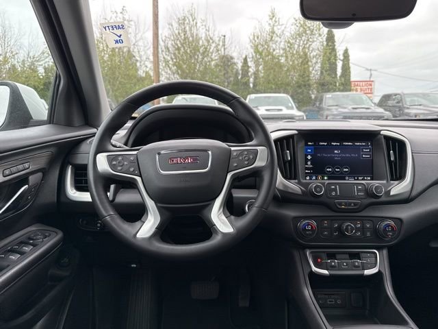 Used 2024 GMC Terrain SLT AWD/4WD image 19