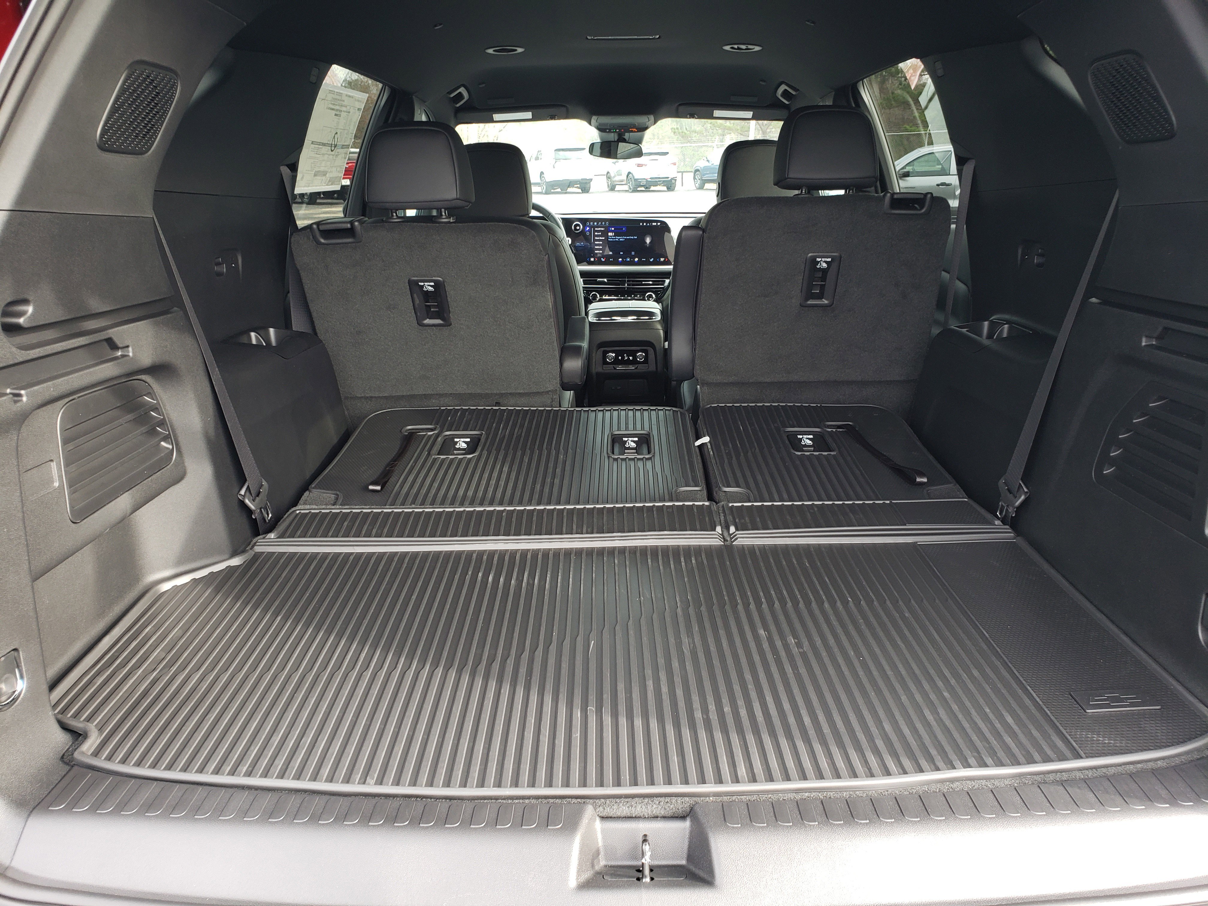 New 2026 Chevrolet Traverse LT w/ Midnight/Sport Edition image 11