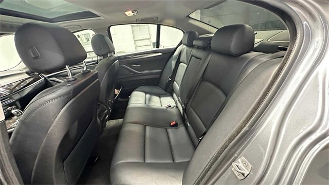 Used 2015 BMW 528i Sedan image 18