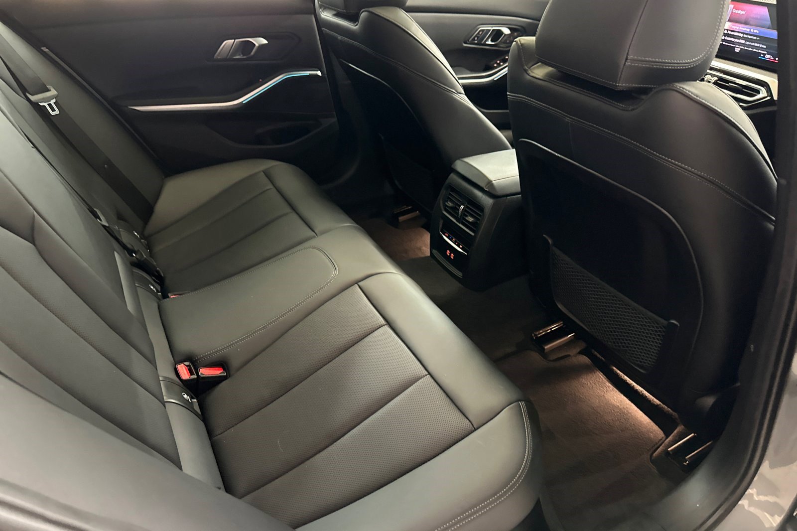 Used 2023 BMW 330e w/ M Sport Package image 29