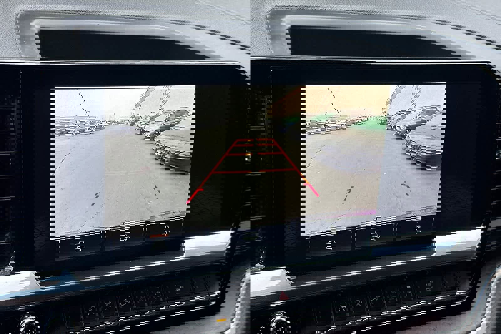 Used 2022 GMC Sierra 1500 SLT w/ SLT Premium Package image 21