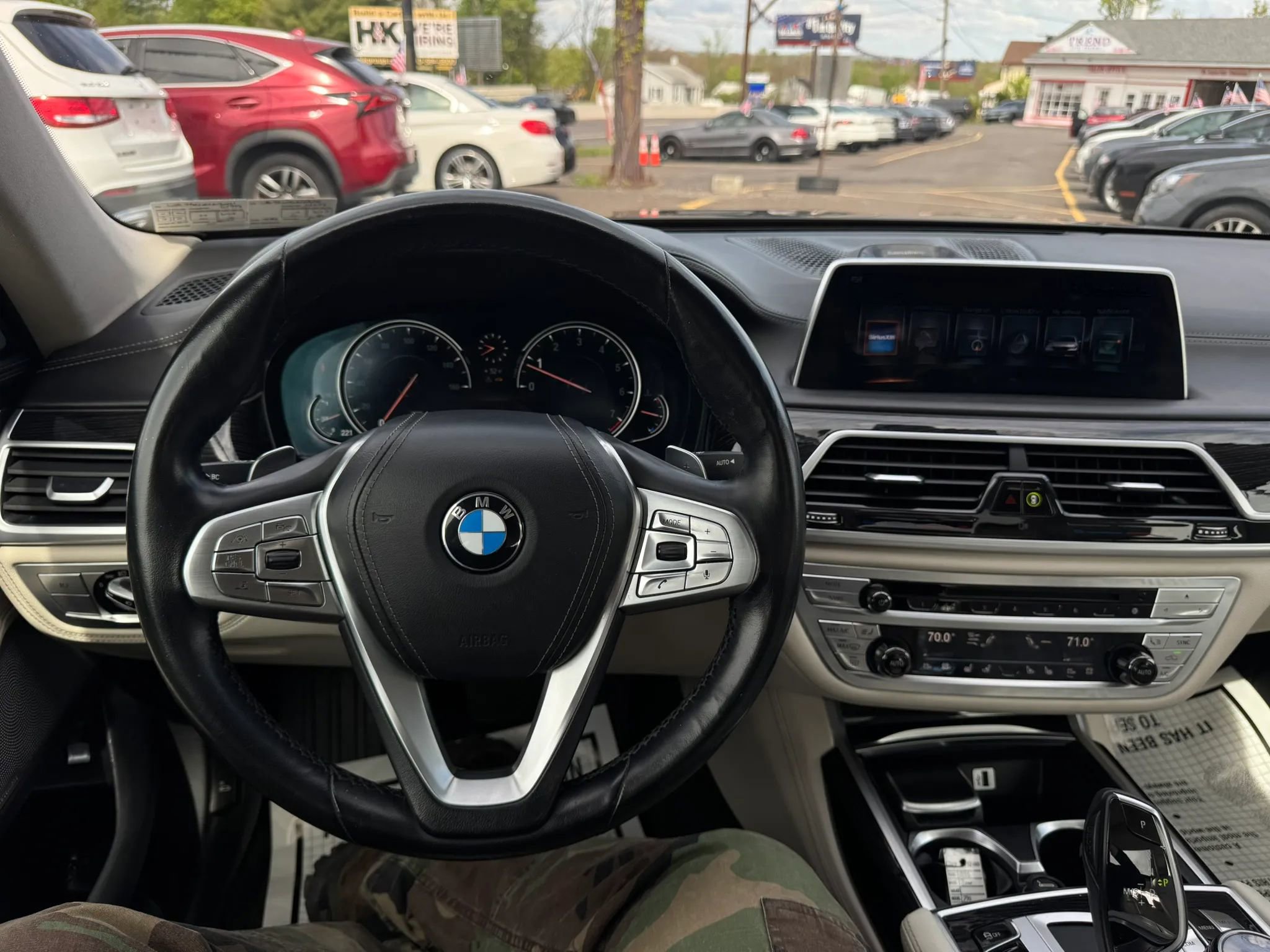 Used 2016 BMW 750i RWD image 35