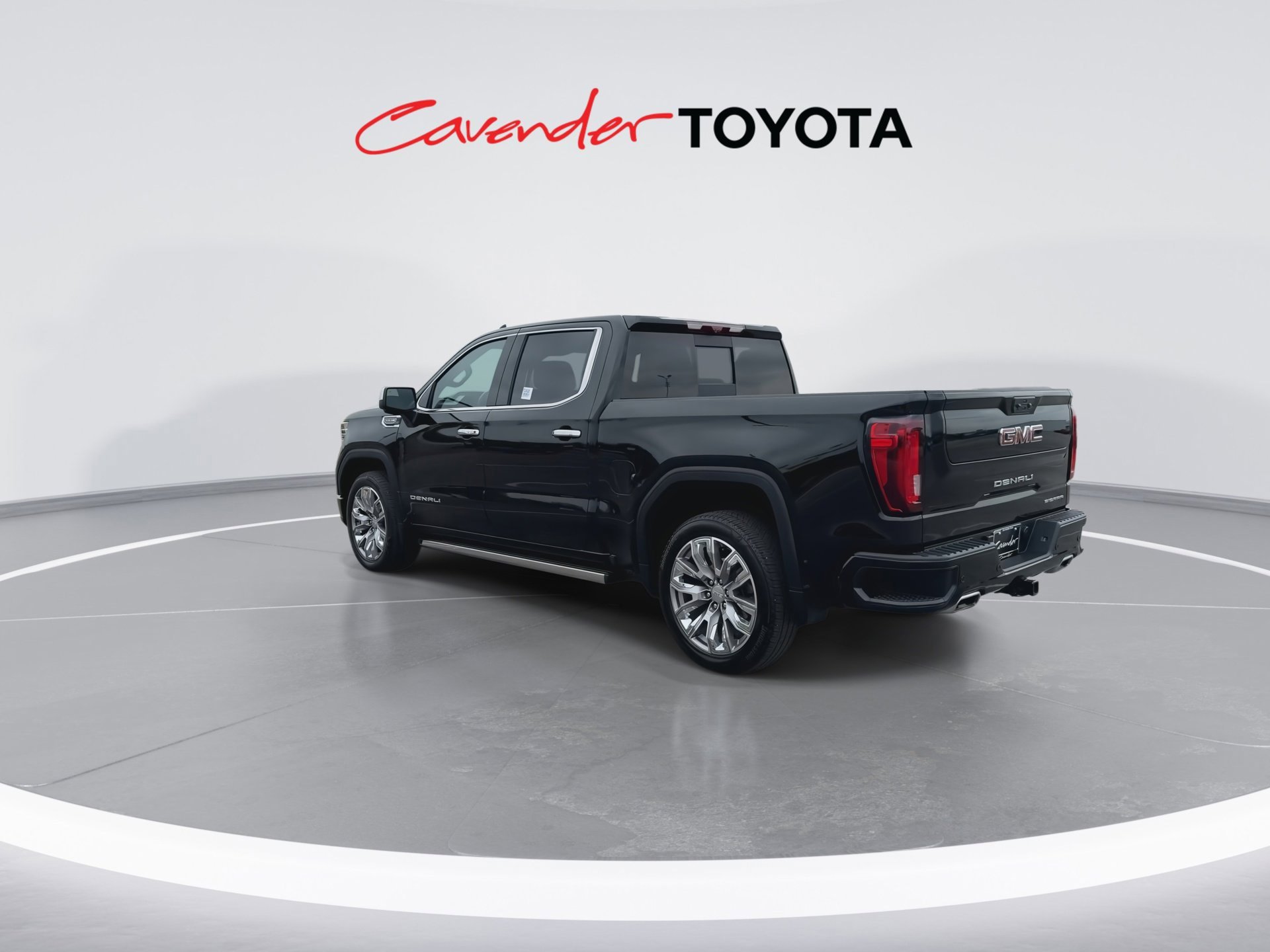 Used 2023 GMC Sierra 1500 Denali w/ Denali Reserve Package AWD/4WD image 6