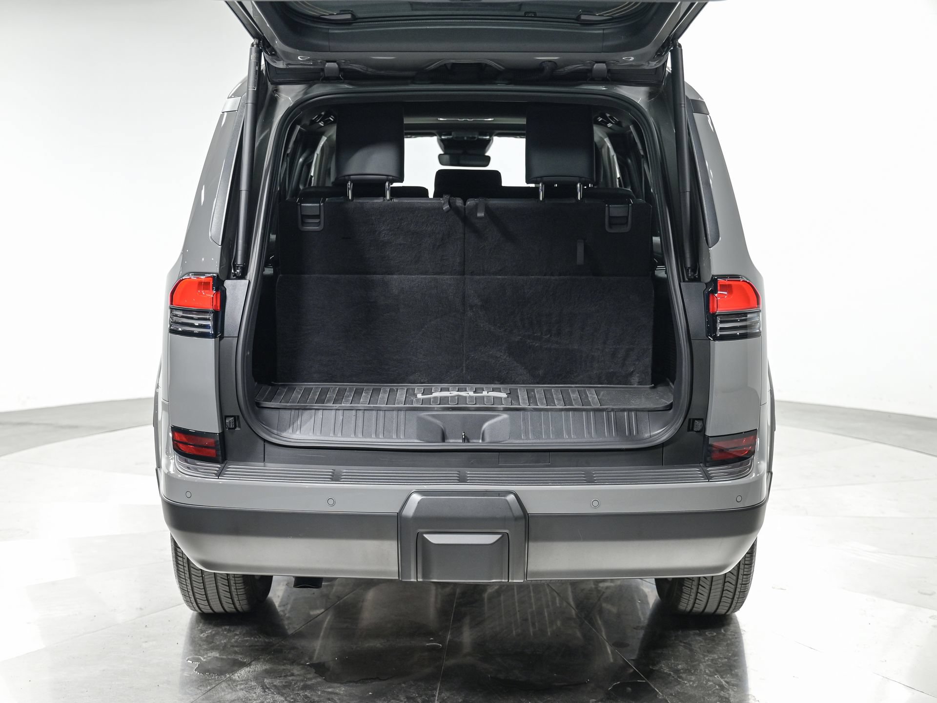Used 2024 Lexus GX 550 w/ Cold Area Package AWD/4WD image 6