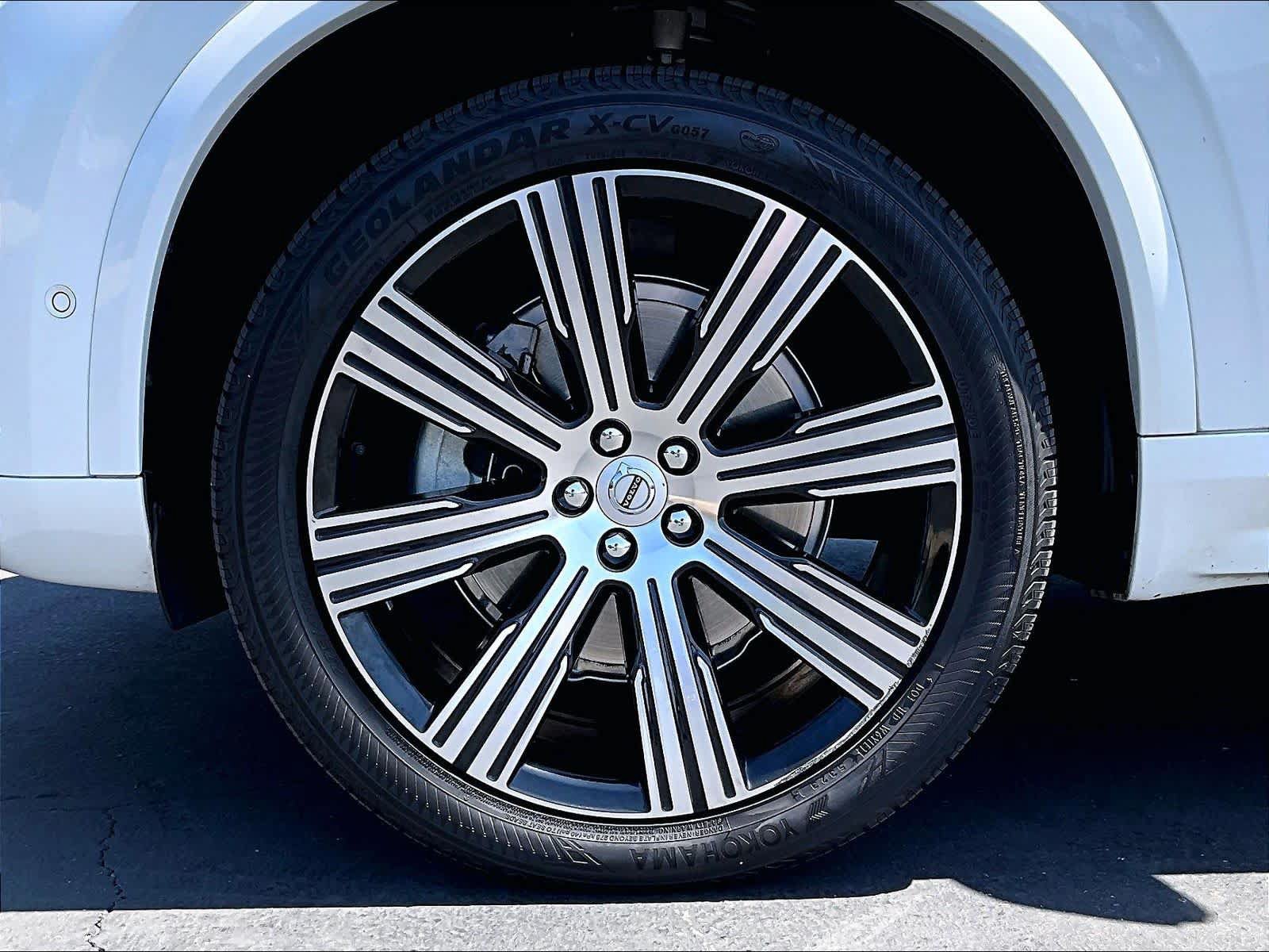 Used 2022 Volvo XC90 T6 Inscription w/ Advanced Package AWD/4WD image 12