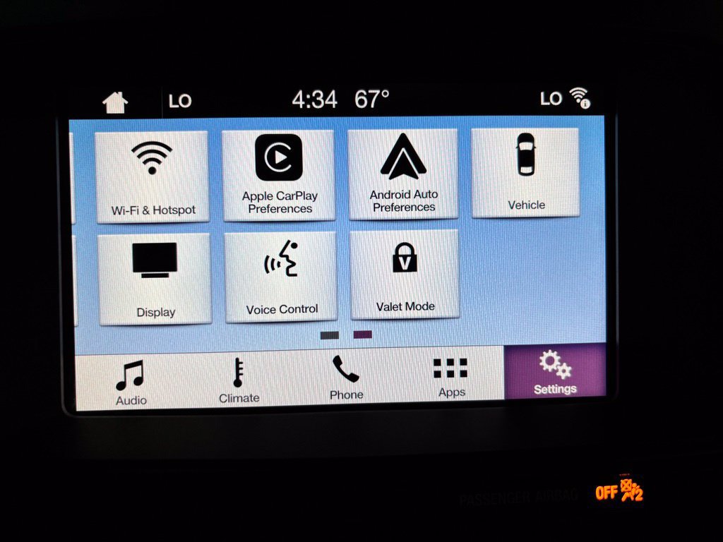 Used 2018 Ford Explorer XLT w/ Equipment Group 202A AWD/4WD image 31