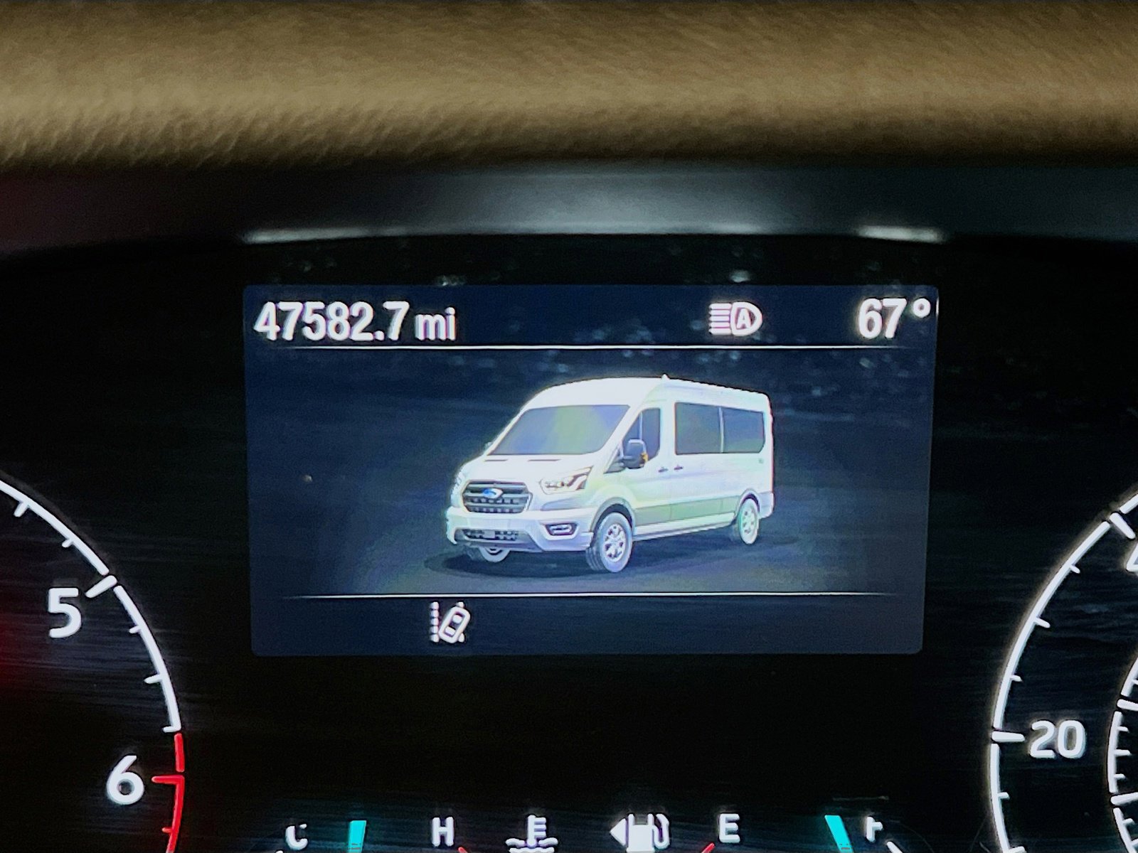 Used 2024 Ford Transit 350 XLT RWD image 8