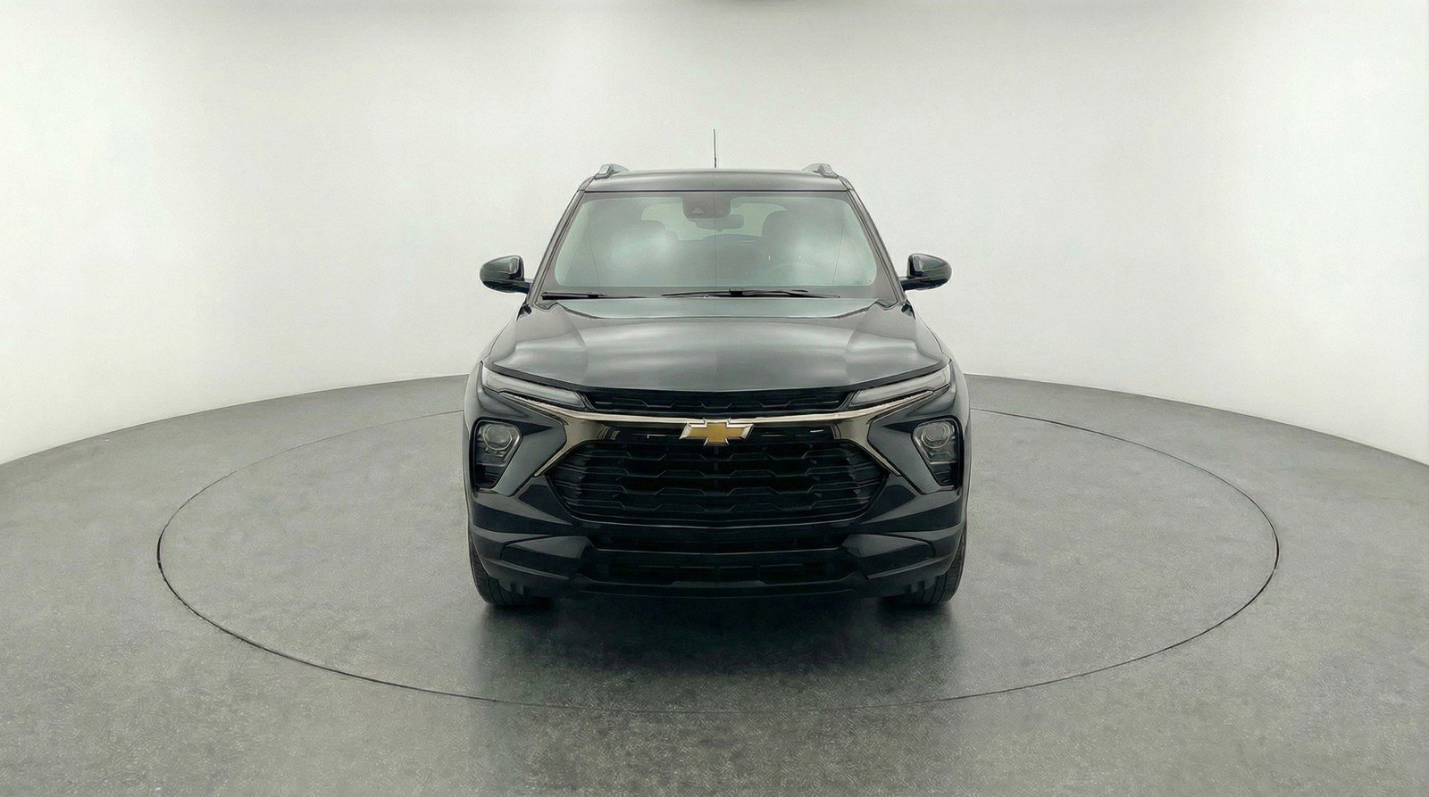 Used 2025 Chevrolet TrailBlazer LT AWD/4WD image 2