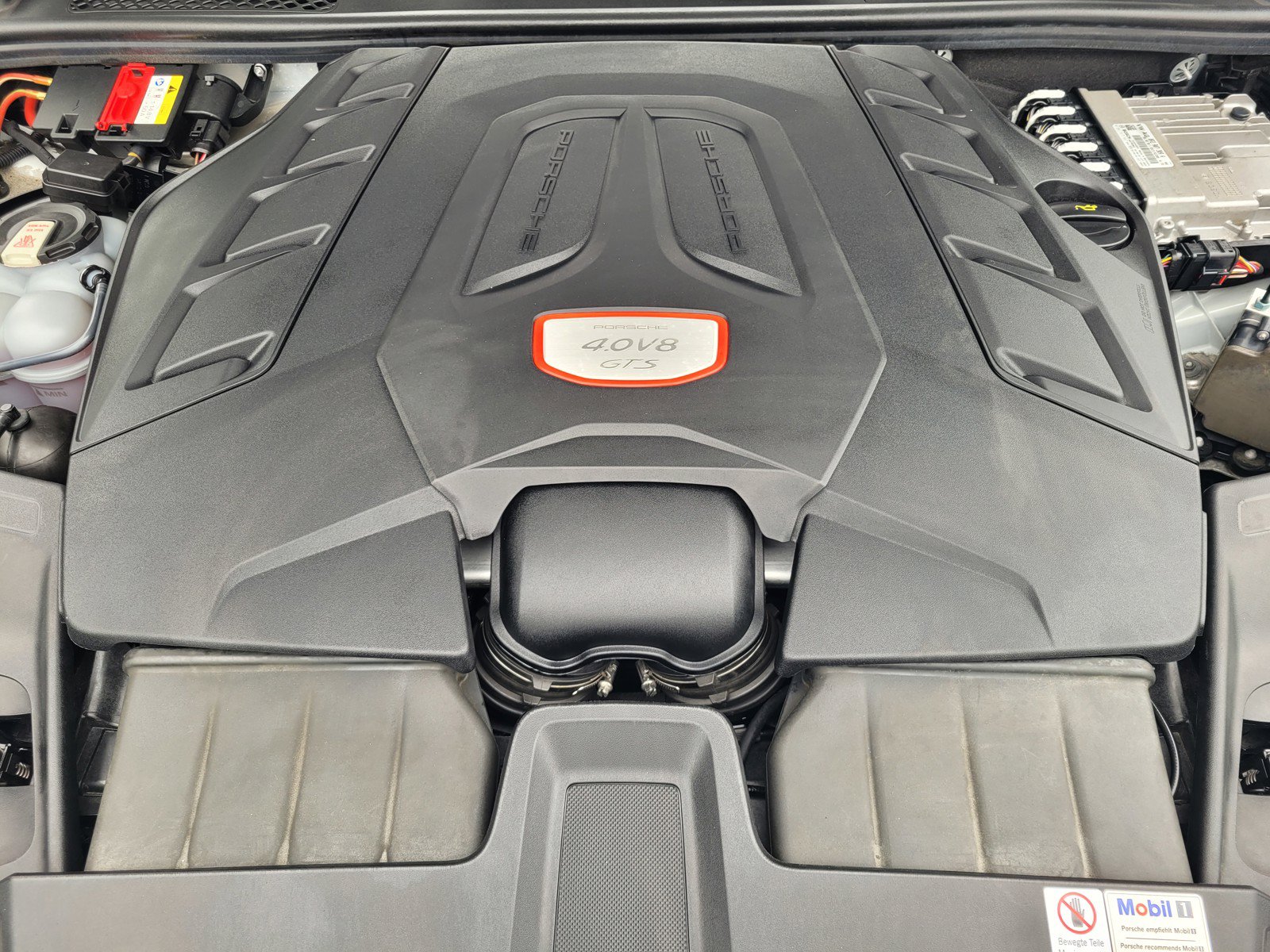 Used 2021 Porsche Cayenne GTS AWD/4WD image 27