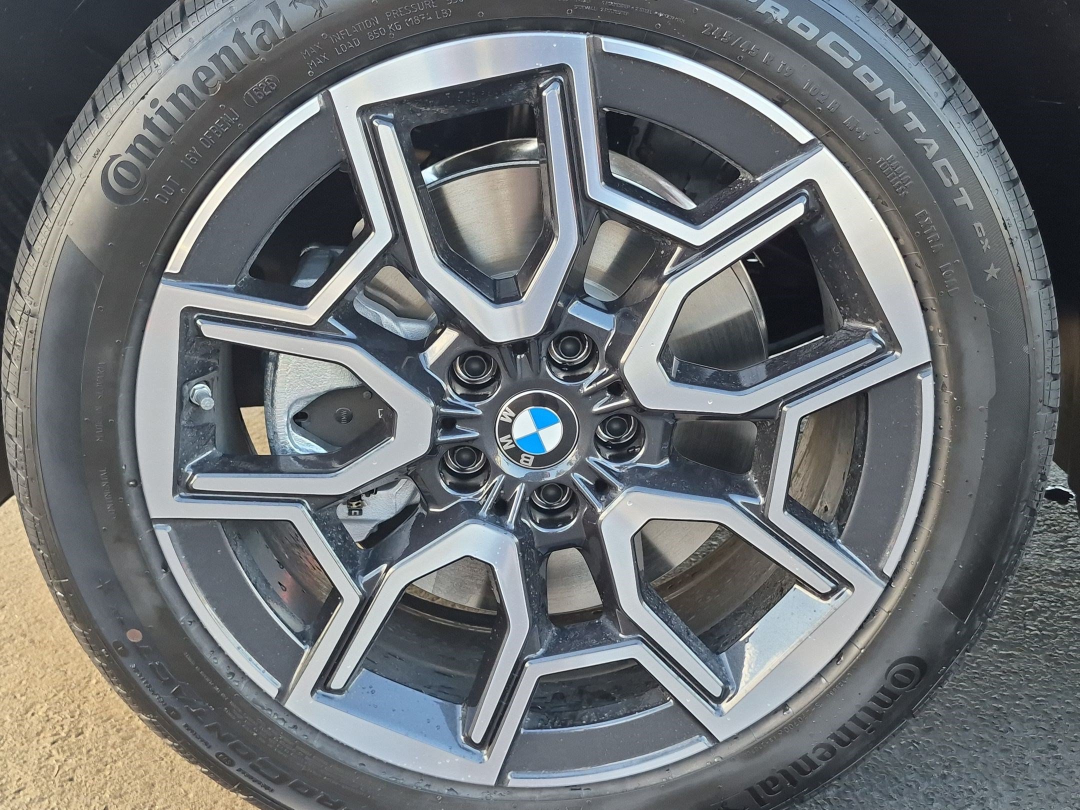 New 2026 BMW X1 xDrive28i w/ Convenience Package AWD/4WD image 13